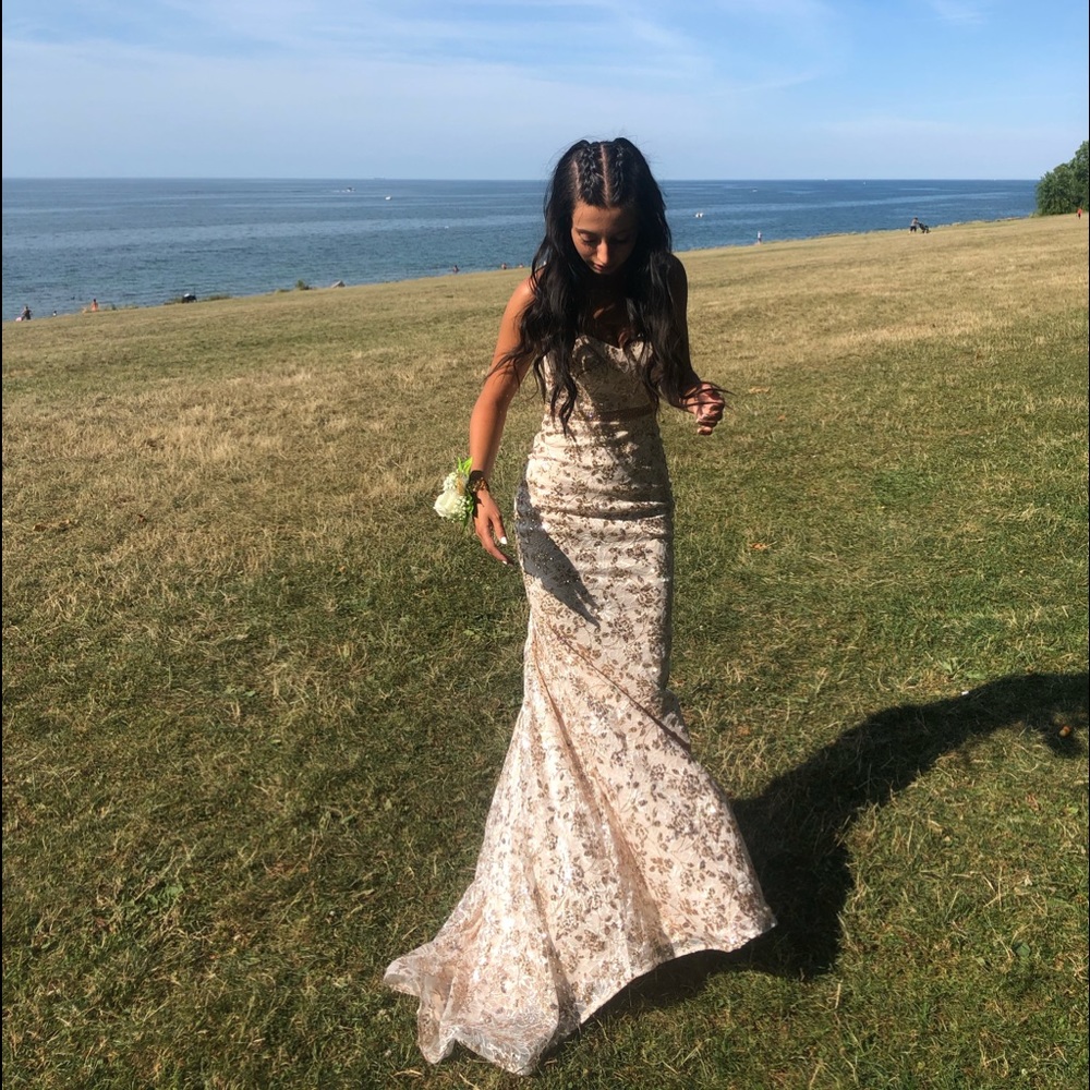 PROM DRESS - Picture 2 of 2